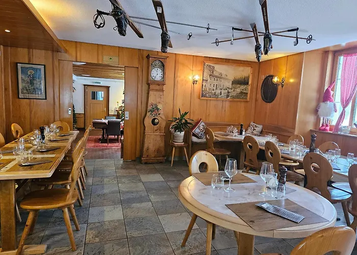 Restaurant Du Marchairuz * 勒布拉索斯